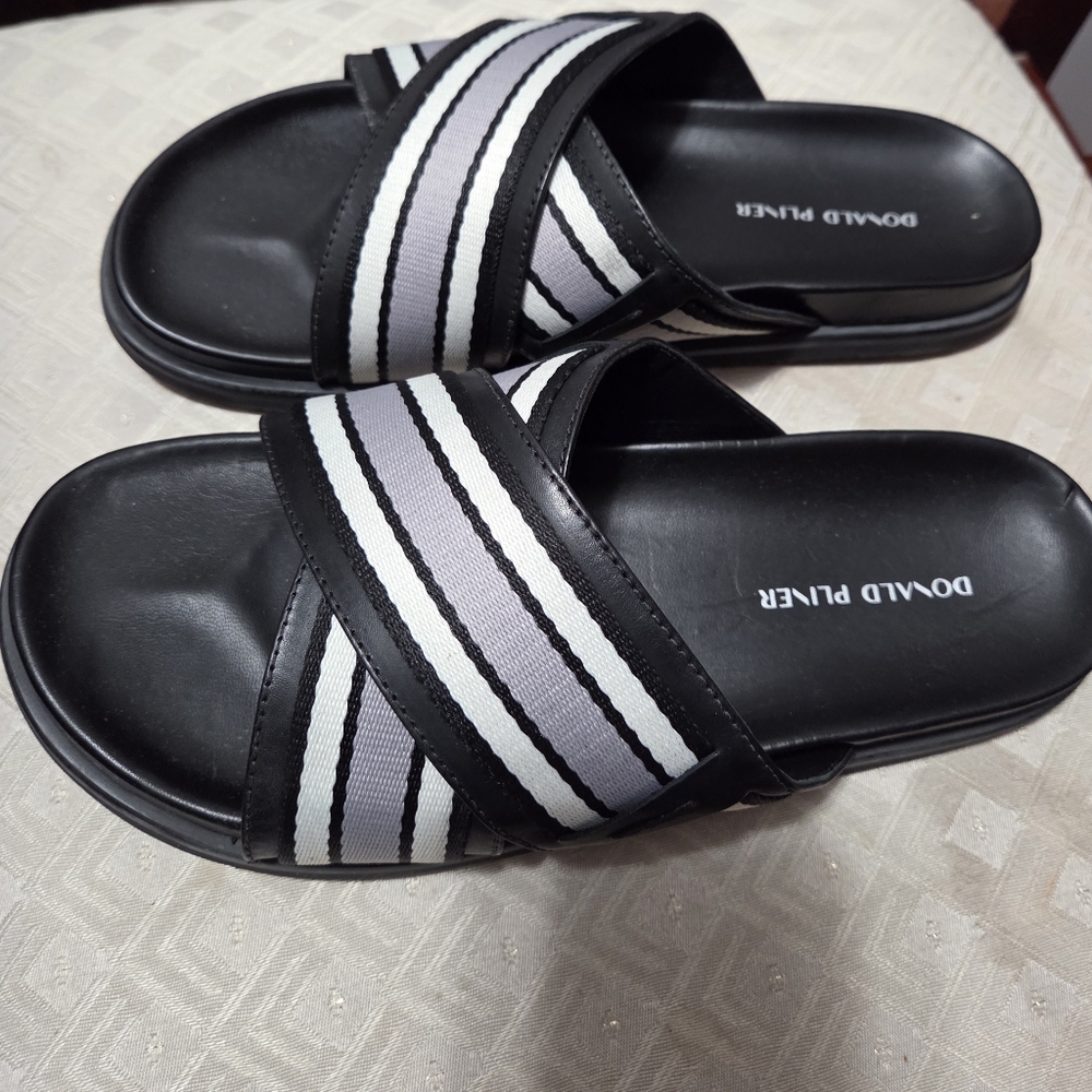Donald Pliner Black and White Slide Sandals - Picture 2 of 6